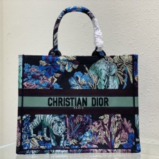 Christian Dior Shopping Bags